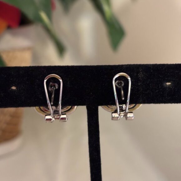 NEW Set of Clear Color Pierced Earrings and Pendant with Chain (21") and Pouch - Picture 11 of 16